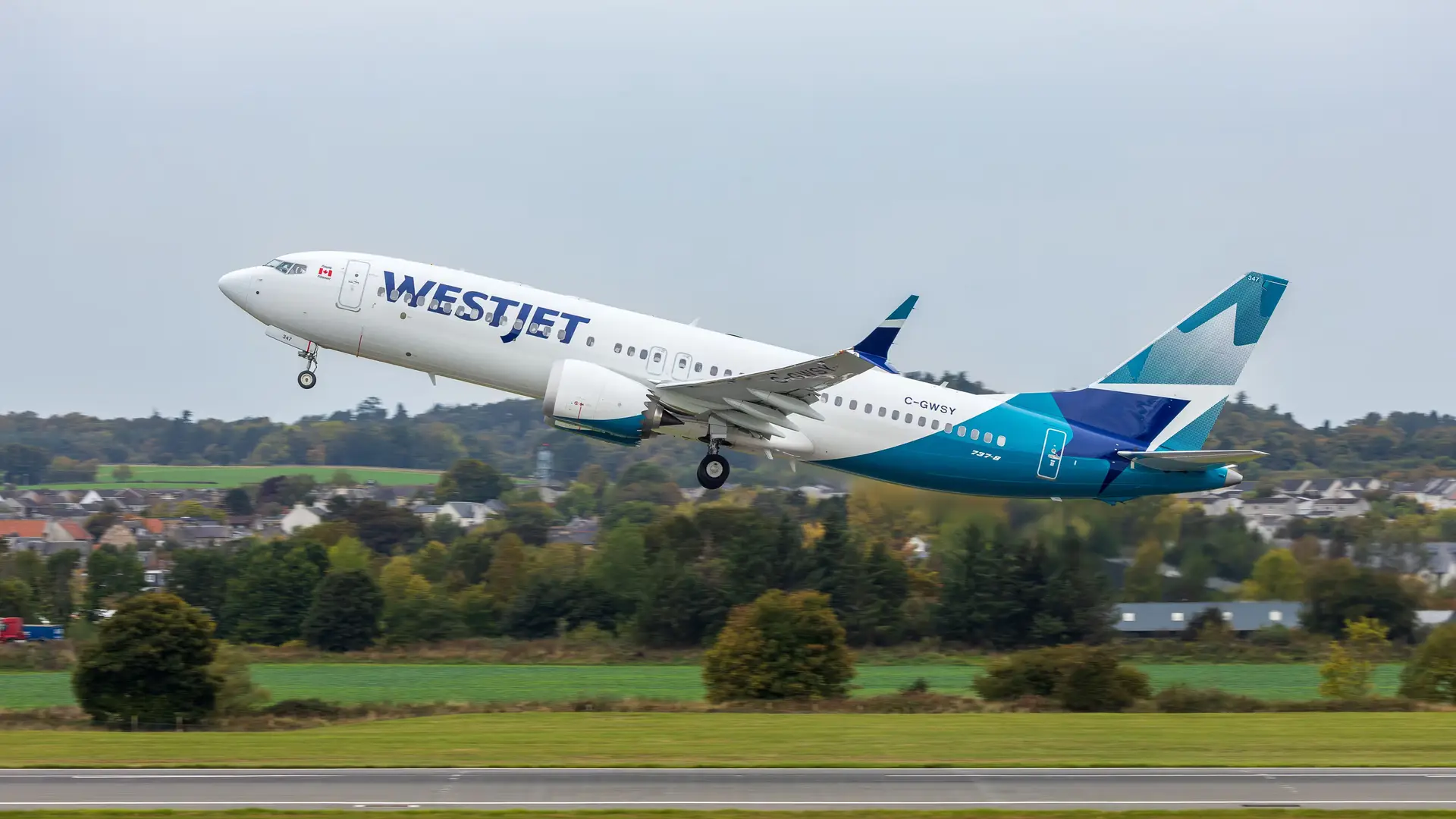 Boeing Gains FAA Clearance for the 737 Max 10 After a Decade of Delay