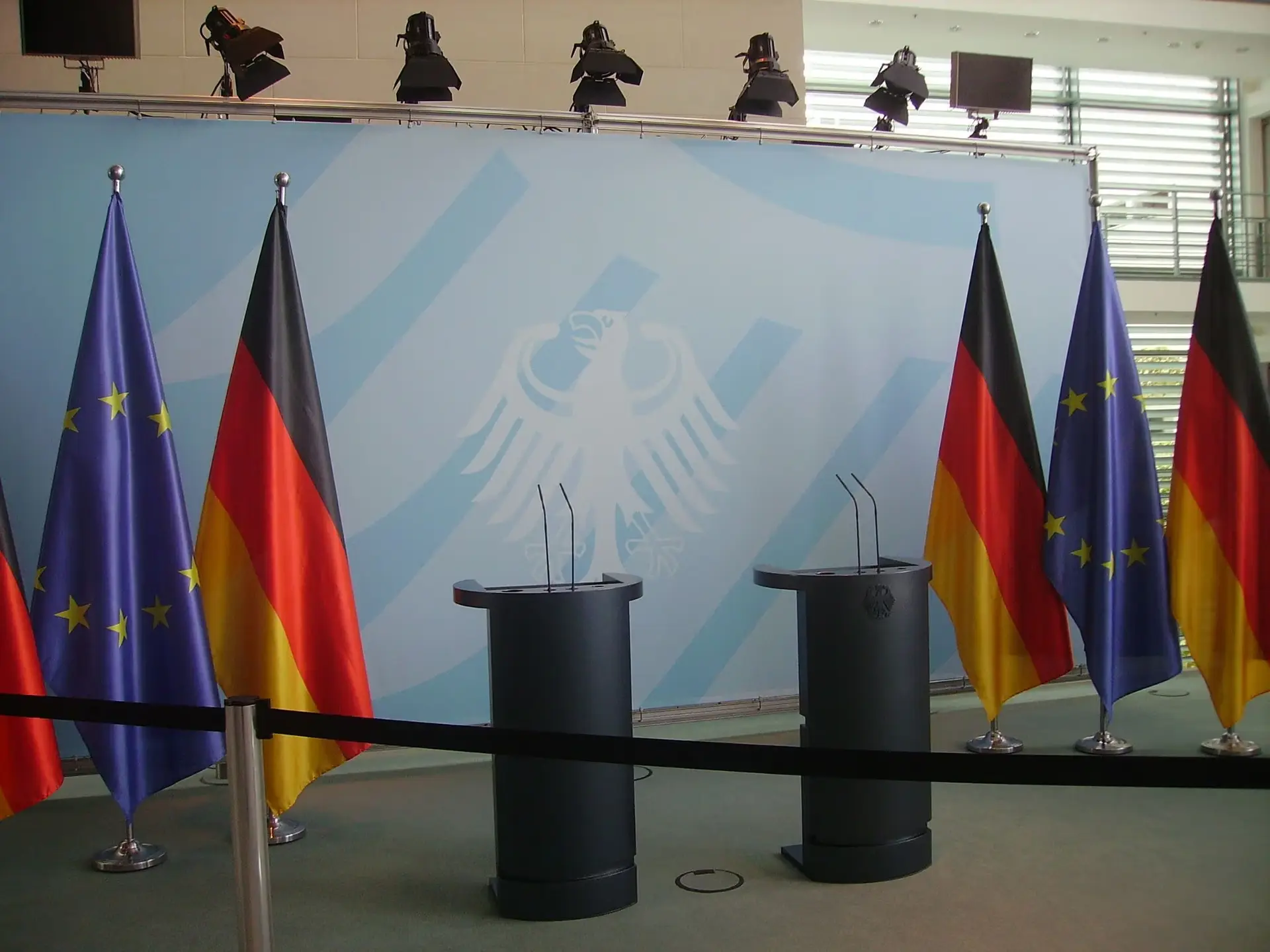 Capitalising on the Crisis: Weidel Targets a Flailing Establishment