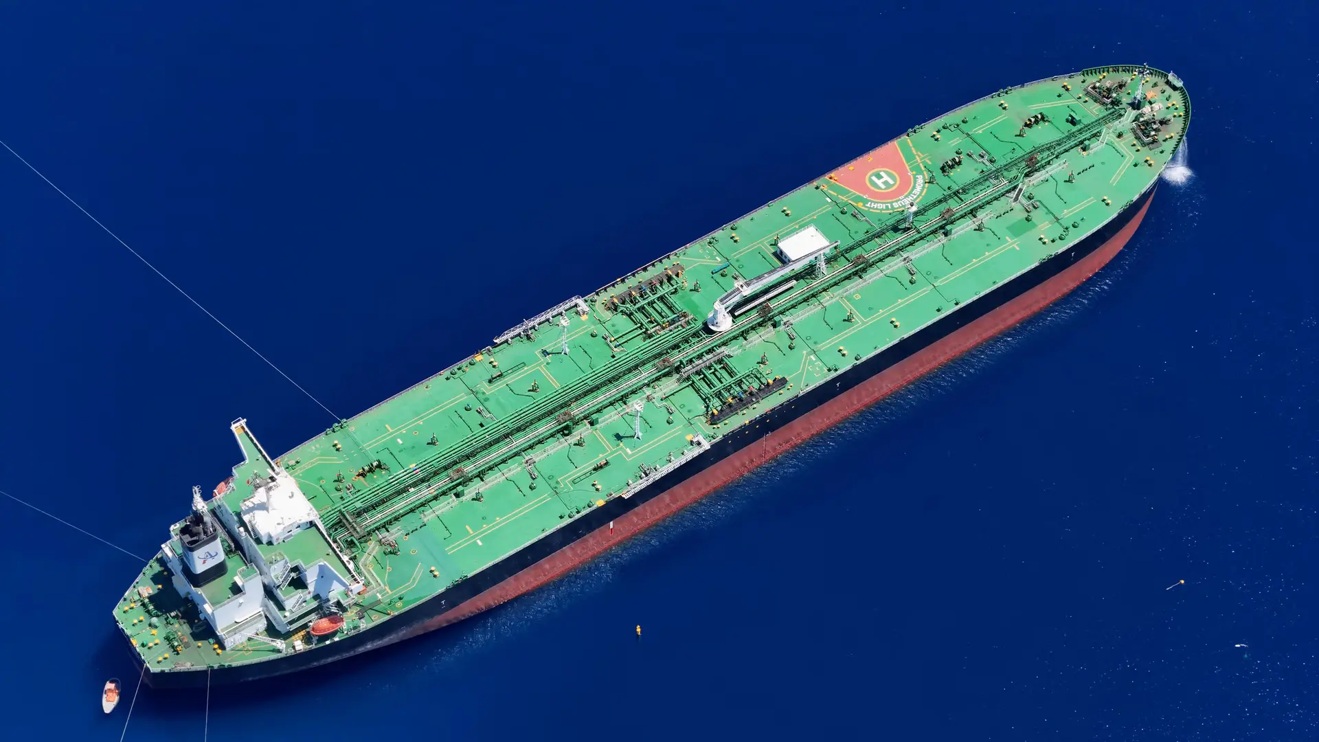 A Silent Stoppage in the Baltic: Russian Oil Tanker Drifts Off Rügen