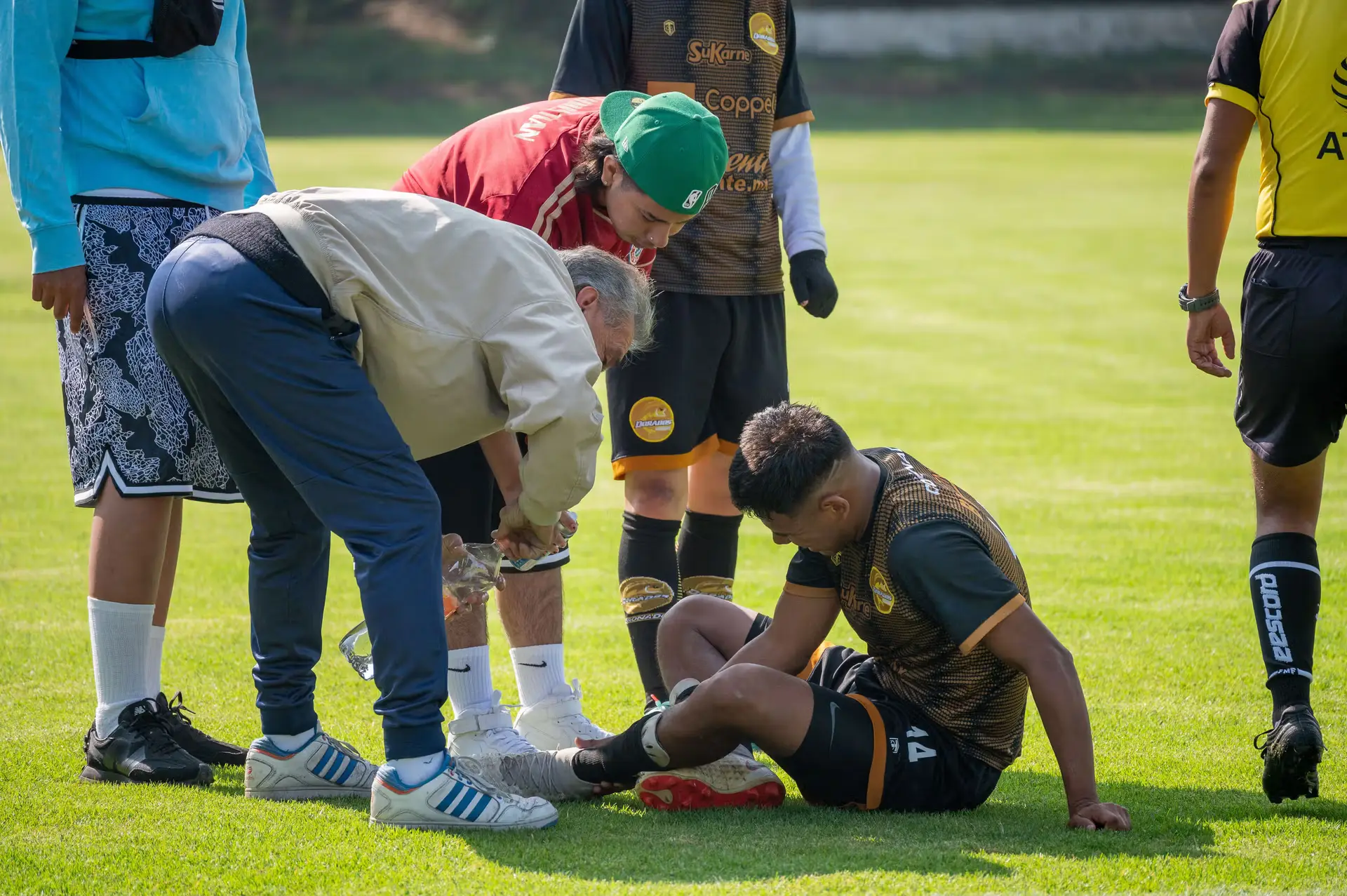 Collapse in Munich: Vincent Kompany Hospitalised After Training Incident