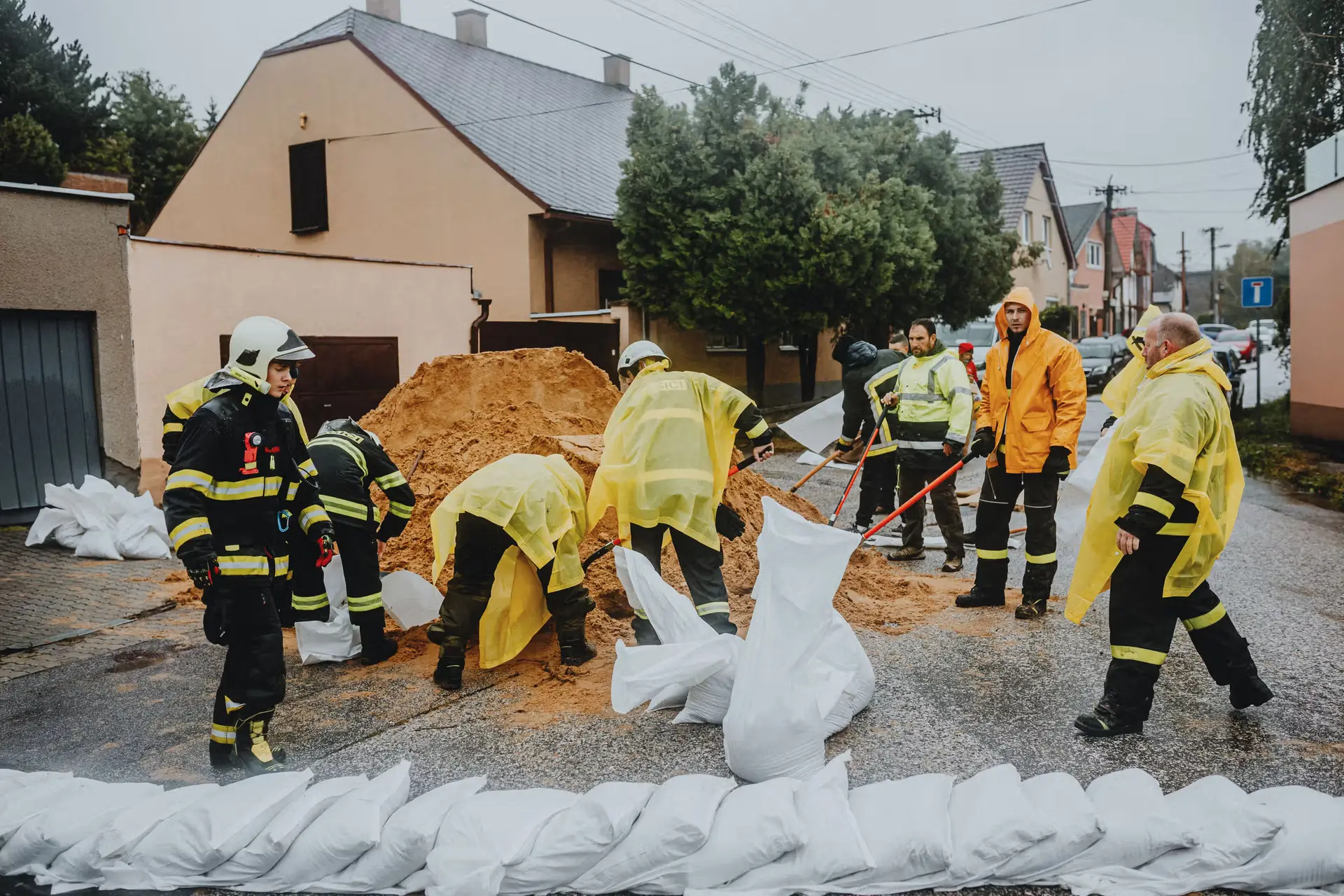 Greece puts the Ionian Islands on red alert as fire season tightens its grip