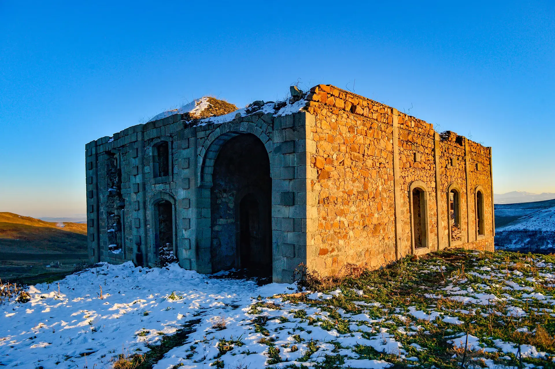 Caspian Slopes and Alpine Prices: Azerbaijan's Ski Experiment