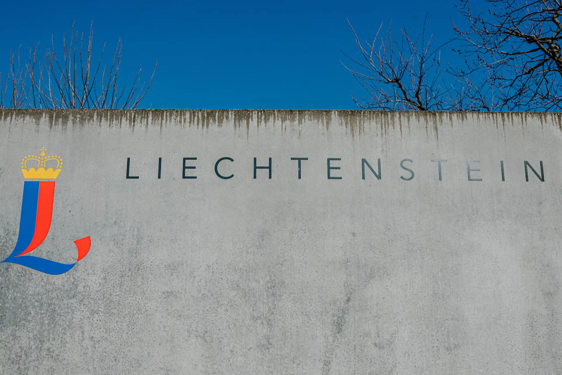 Berlin’s Left Votes to Pursue Red-Green-Red Coalition