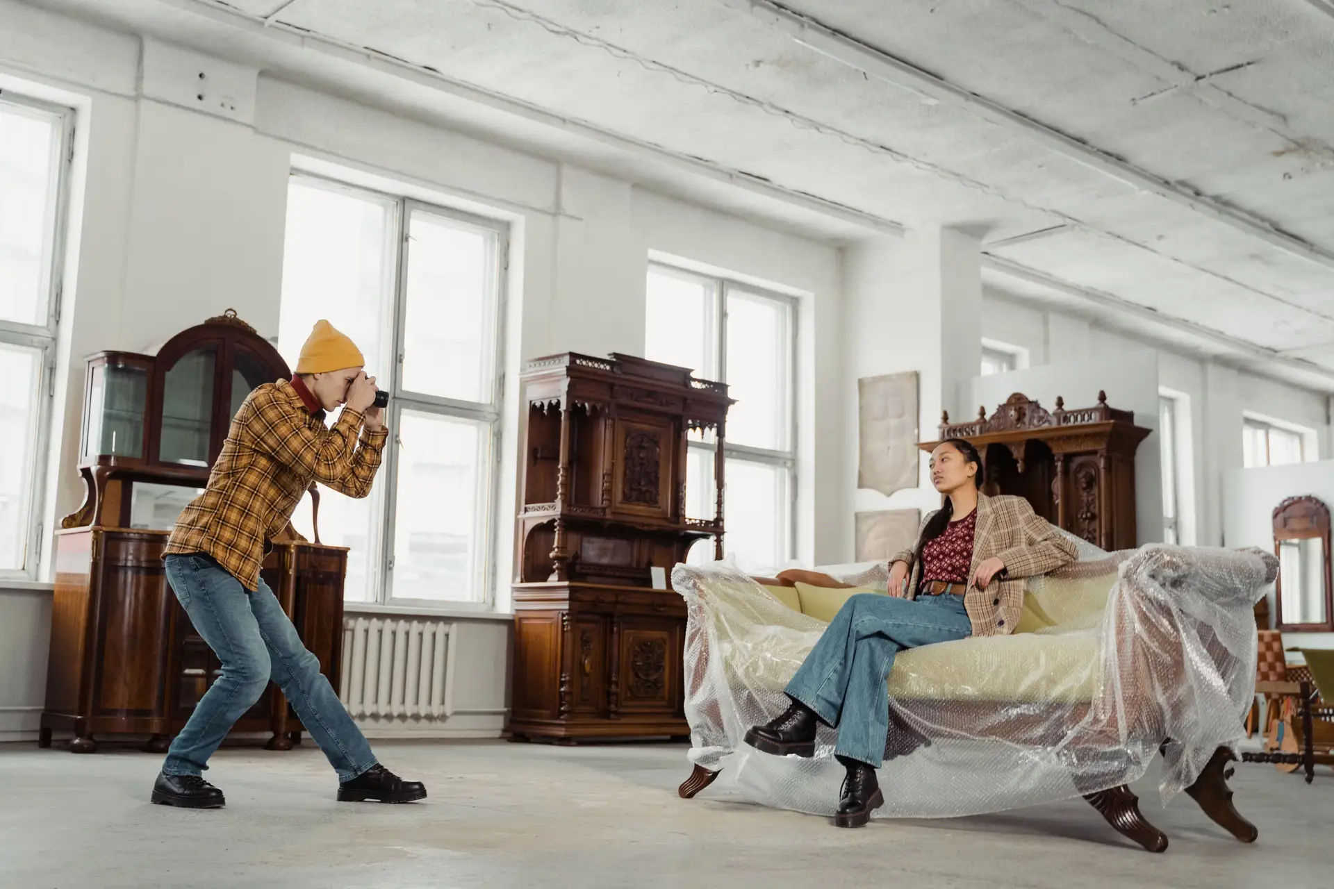 Capitalizing on Chaos: French Looters Turn to Digital Marketplaces