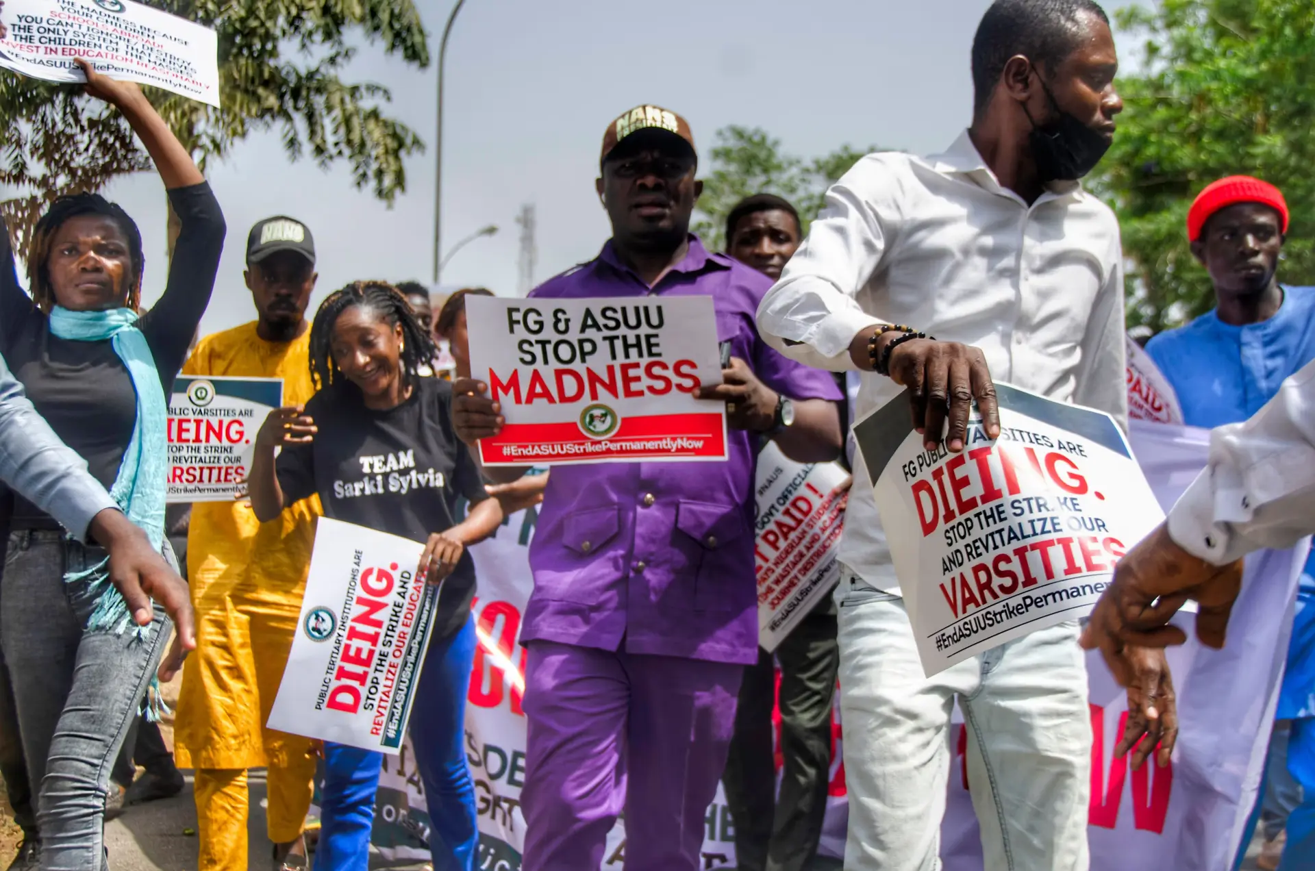 Hijacked Mobilization: Student Leadership Abandons Planned October Protests Over Extremist Risk