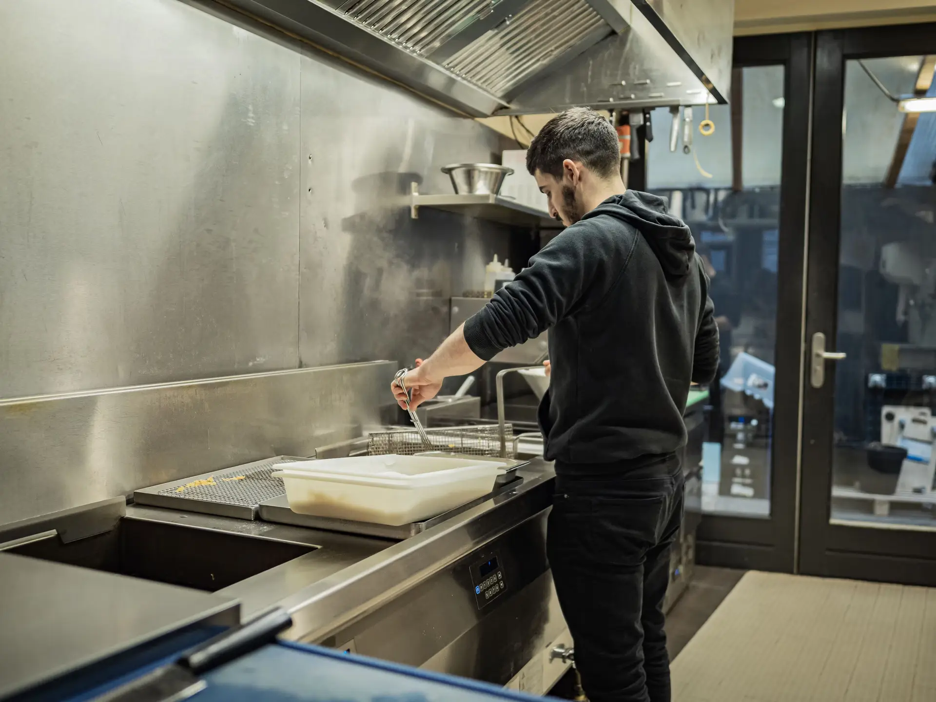Salmonella and the Slow Machinery of Belgian Governance
