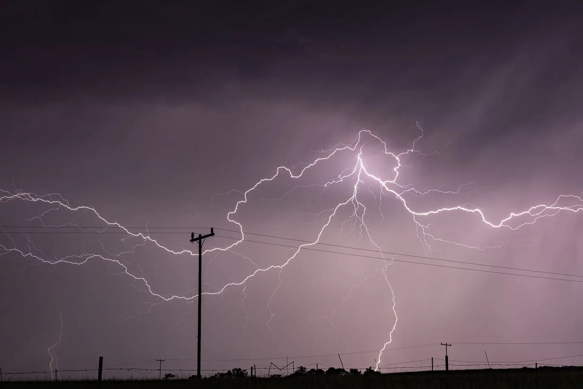 A Violent Front Sweeps Australia’s East Coast